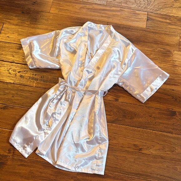 White Satin Bride Robe - Picture 8 of 10